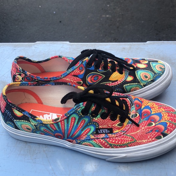 Van’s Rare Classic Lace Up Skate Shoes Mandala Peacock Feather Design Sneakers - Picture 4 of 16